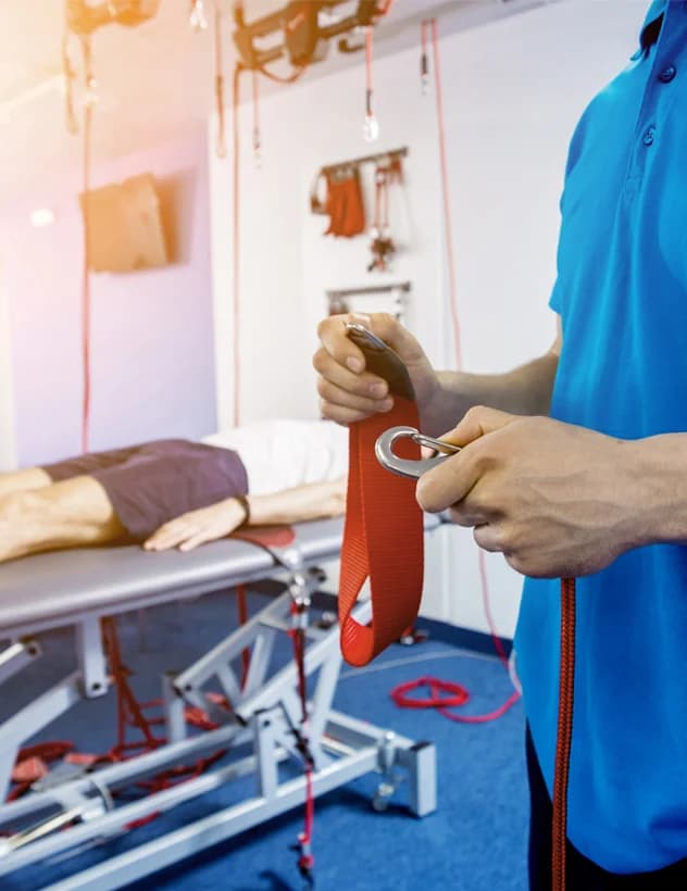 La Clinica’s consultation photograph showing clinician-led care